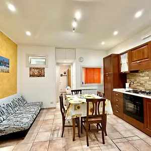 Apartment Il Rifugio Del Marinaio By Housilia Cefalù